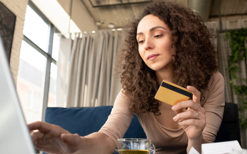 Learn how to select the best no annual fee credit cards for people with bad credit Credit Cards with No Annual Fee