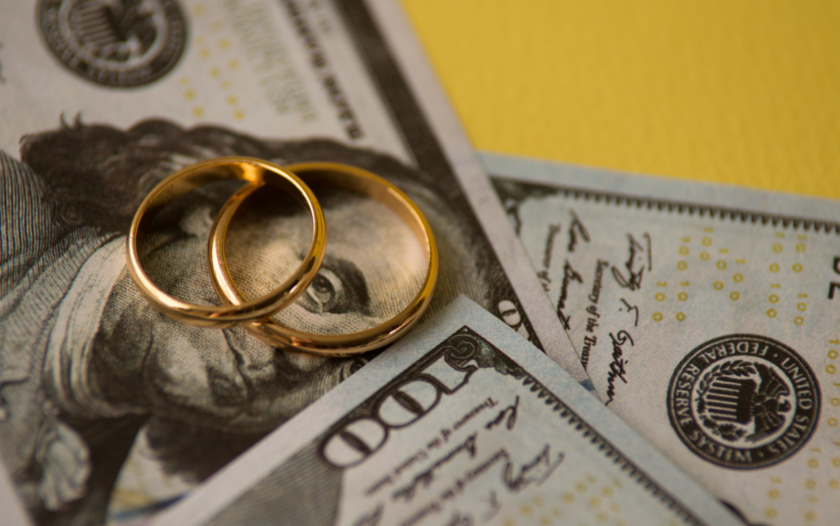 When should you get wedding loans versus putting it on a credit card Personal Loan vs. Credit Card: Which Should You Use to Pay for Your Big Day?